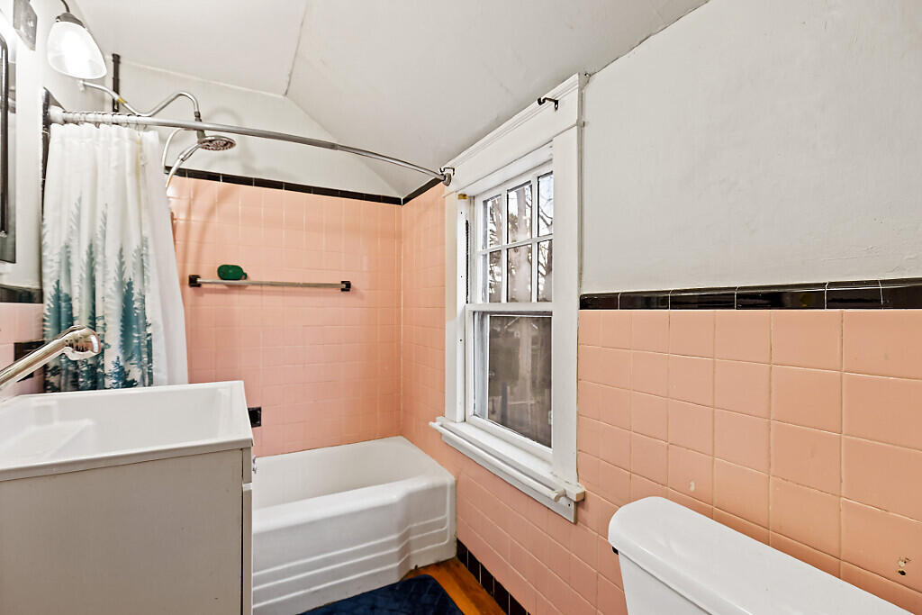 7 Donald Street, Waterville, ME, 04901