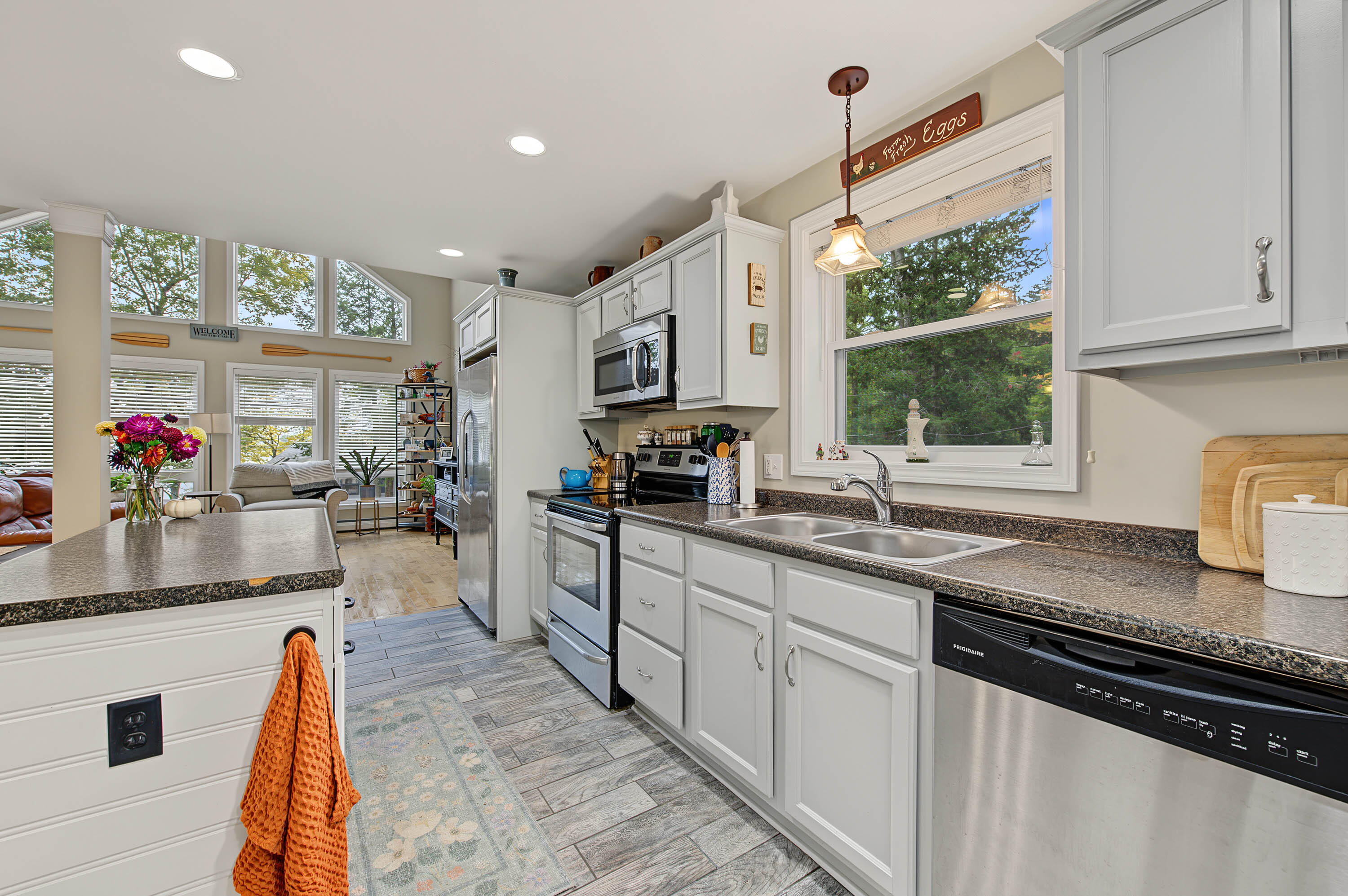 203 Mountain View Road