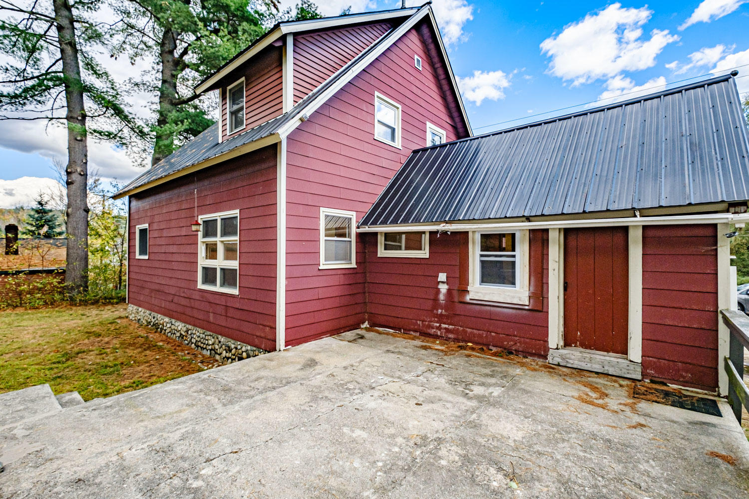 51 Howe Hill Road, Greenwood, ME, 04255-3021