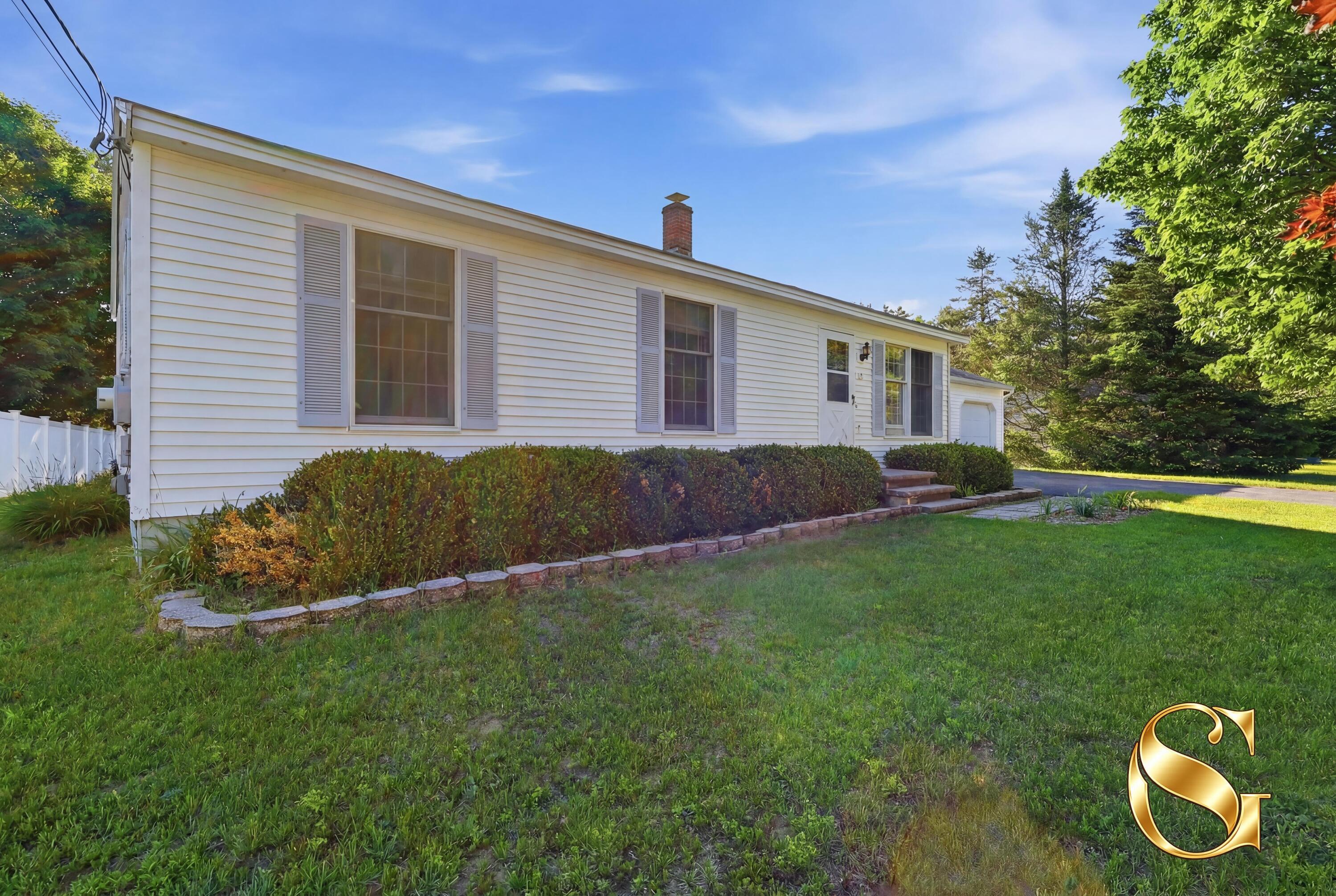 16 Coville Road, Topsham, ME 04086 4