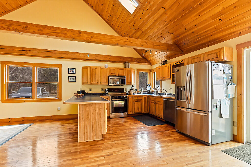 72 Jones Road, Vassalboro, ME, 04989