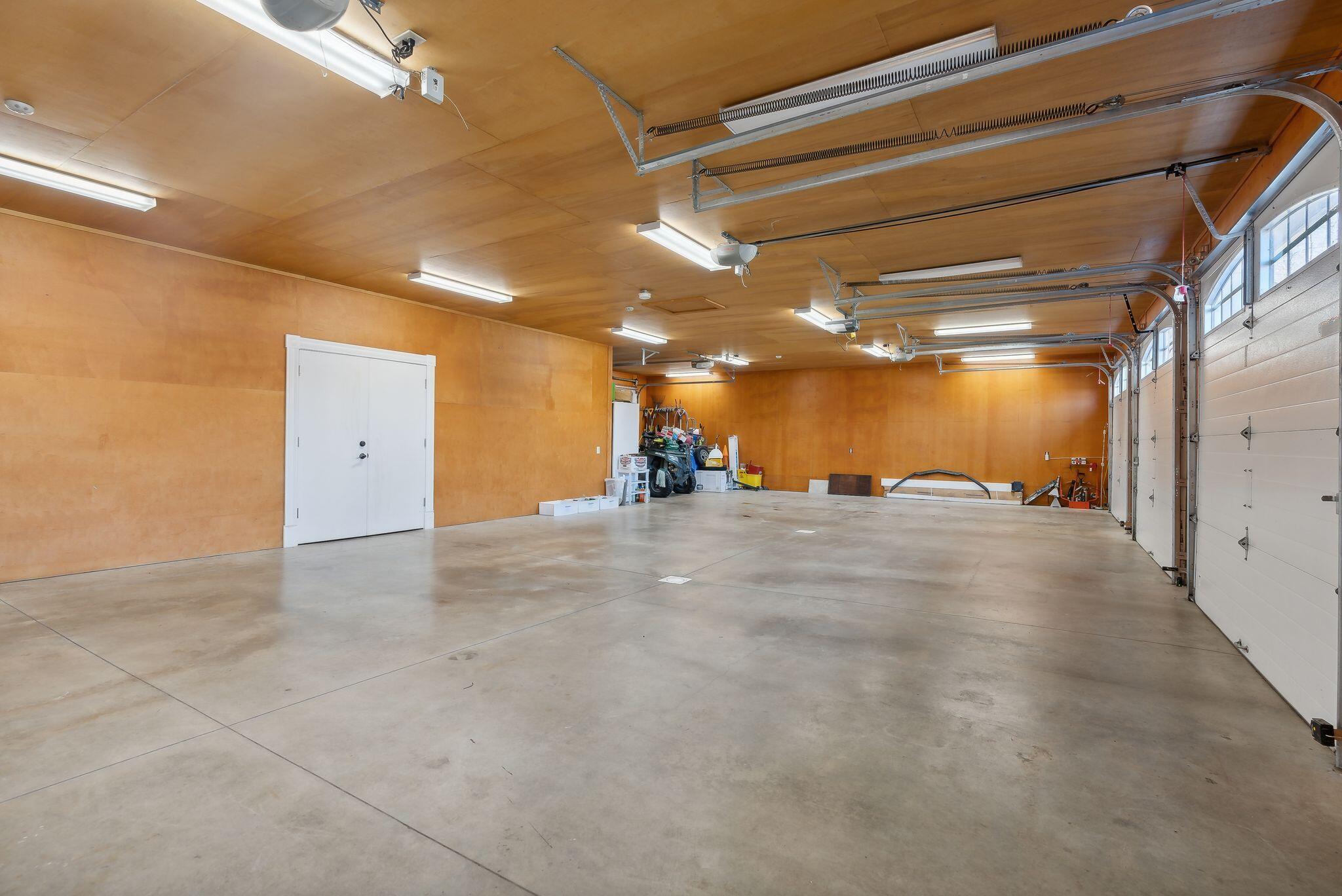 78 + 98 Hussey Hill Road, Oakland, ME, 04963