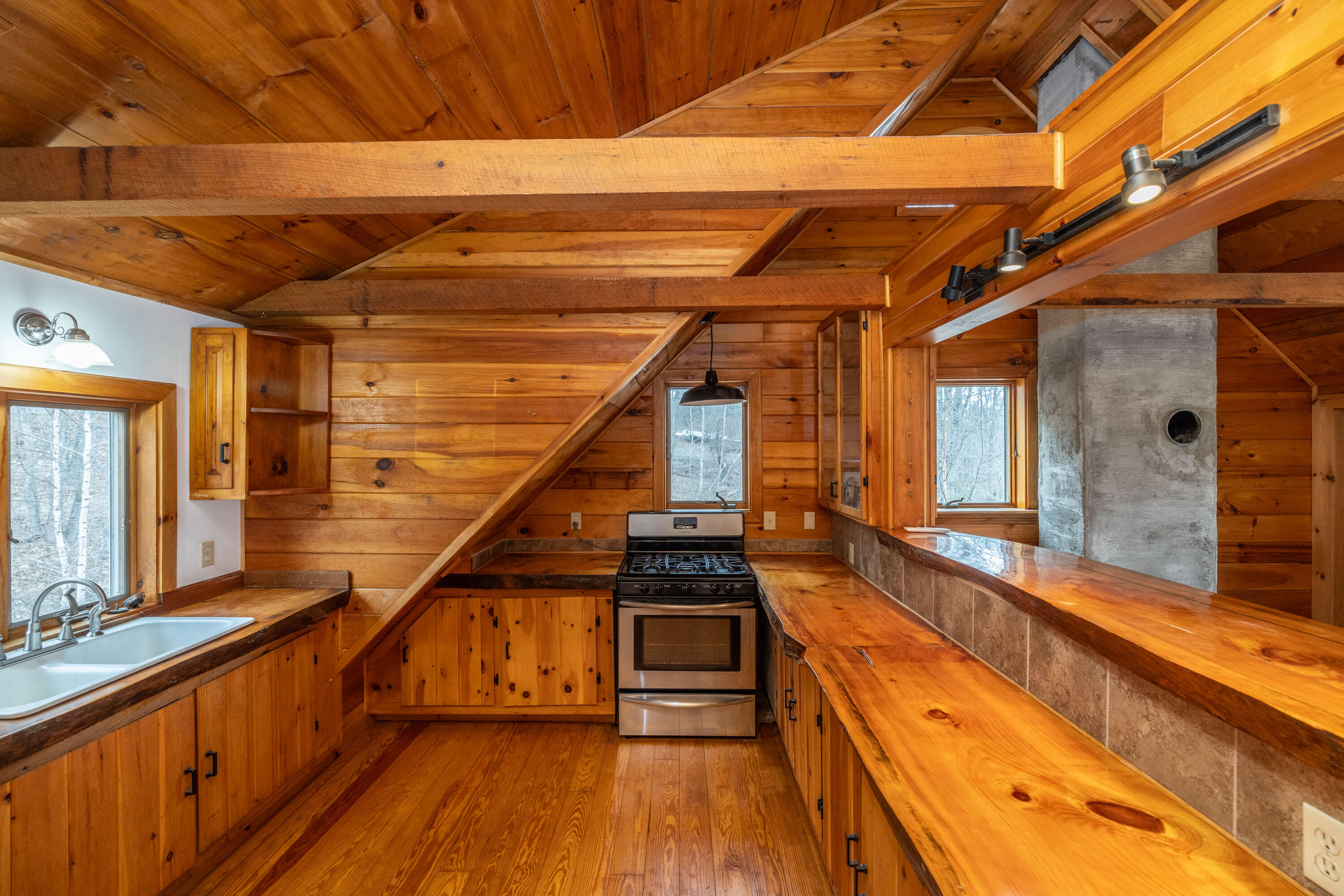 318 Hatchet Mountain Road, Hope, ME, 04847