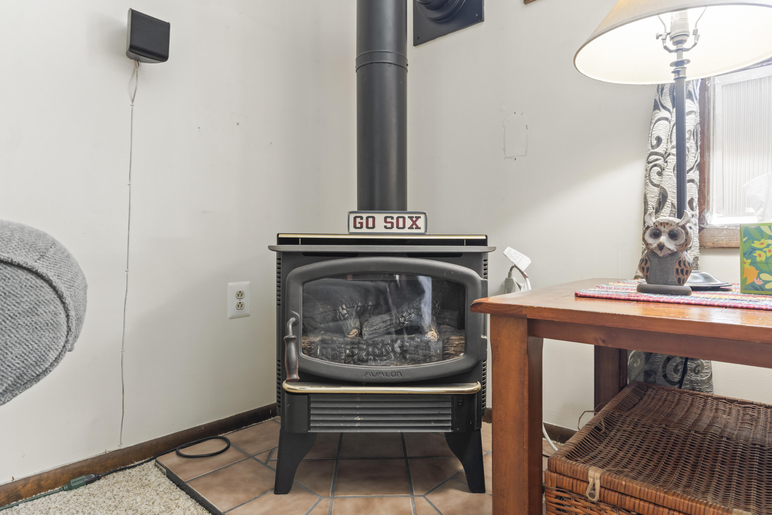 995 Middle Road, Dresden, ME 04342 Propane Stove