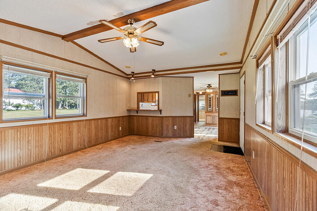 41 Milkweed Lane, Sidney, ME, 04330