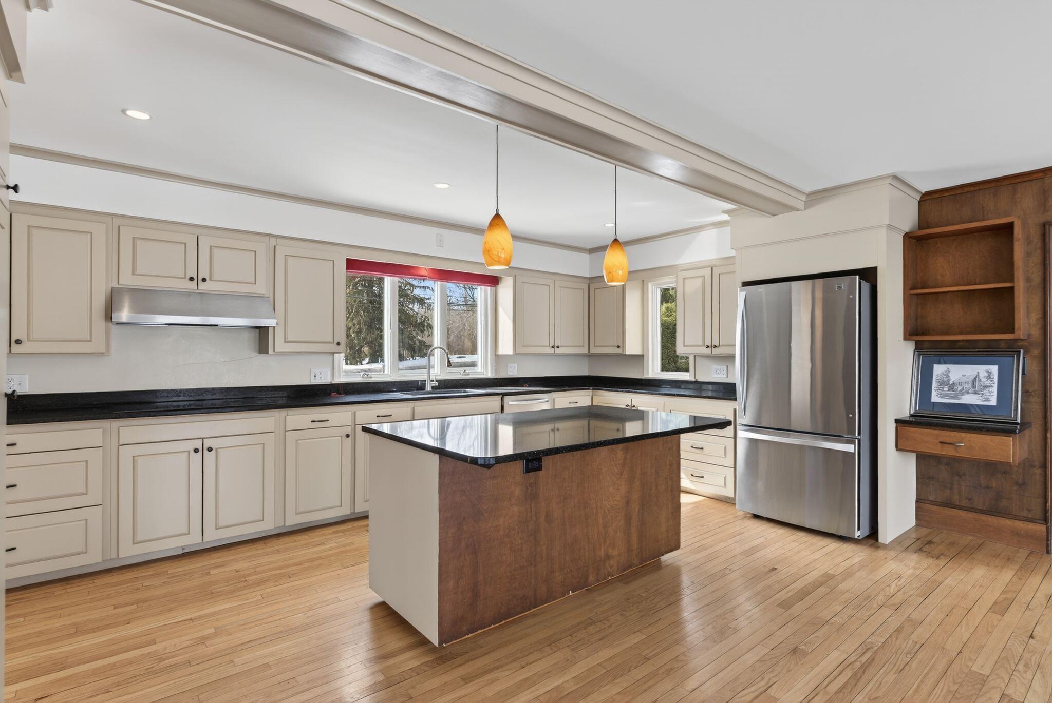 525 W Auburn Road, Auburn, ME, 04210