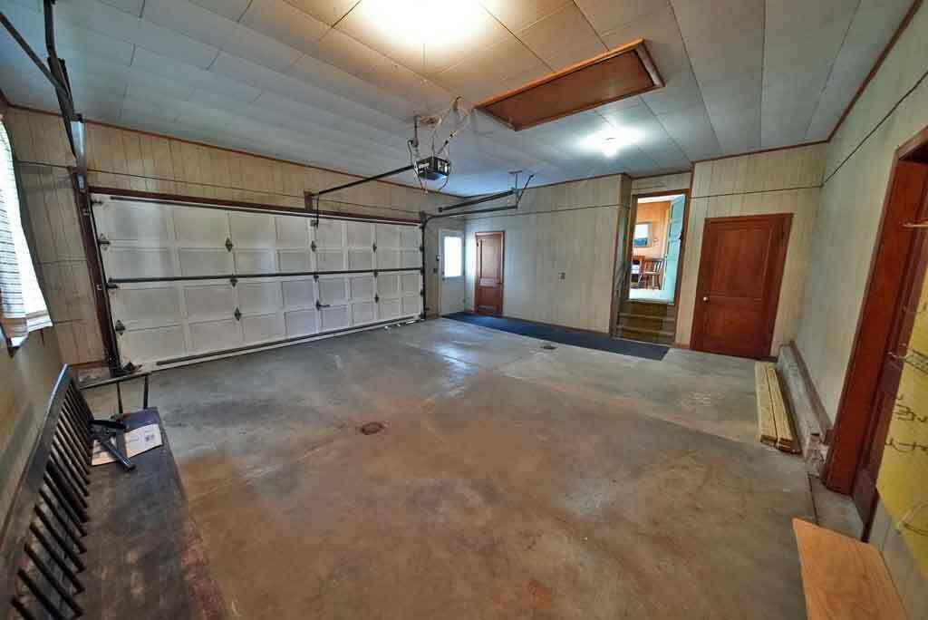 33 Pleasant Street, Houlton, ME, 04730