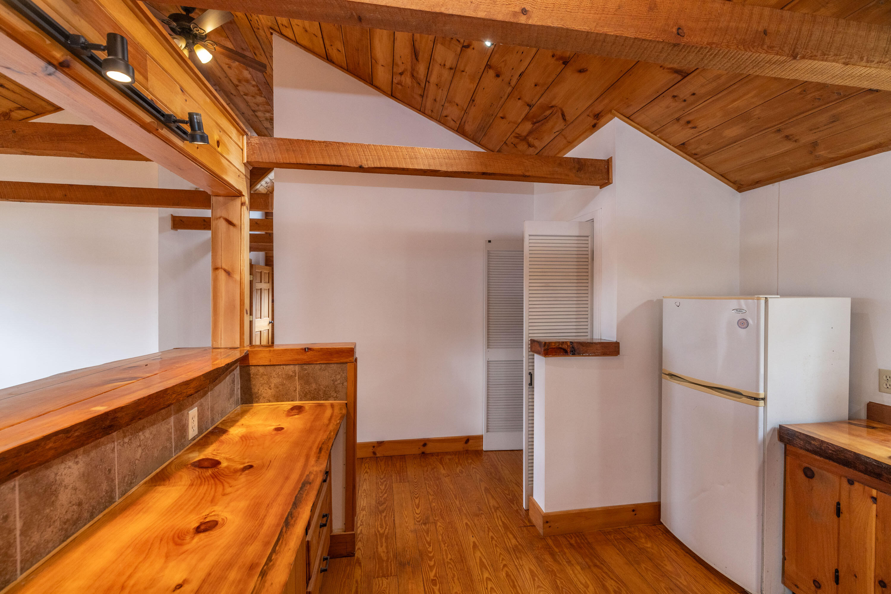 318 Hatchet Mountain Road, Hope, ME, 04847