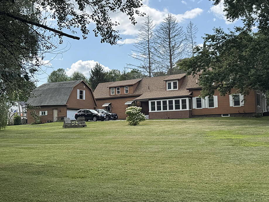 Photo of 28 Baker Street Clinton ME 04927