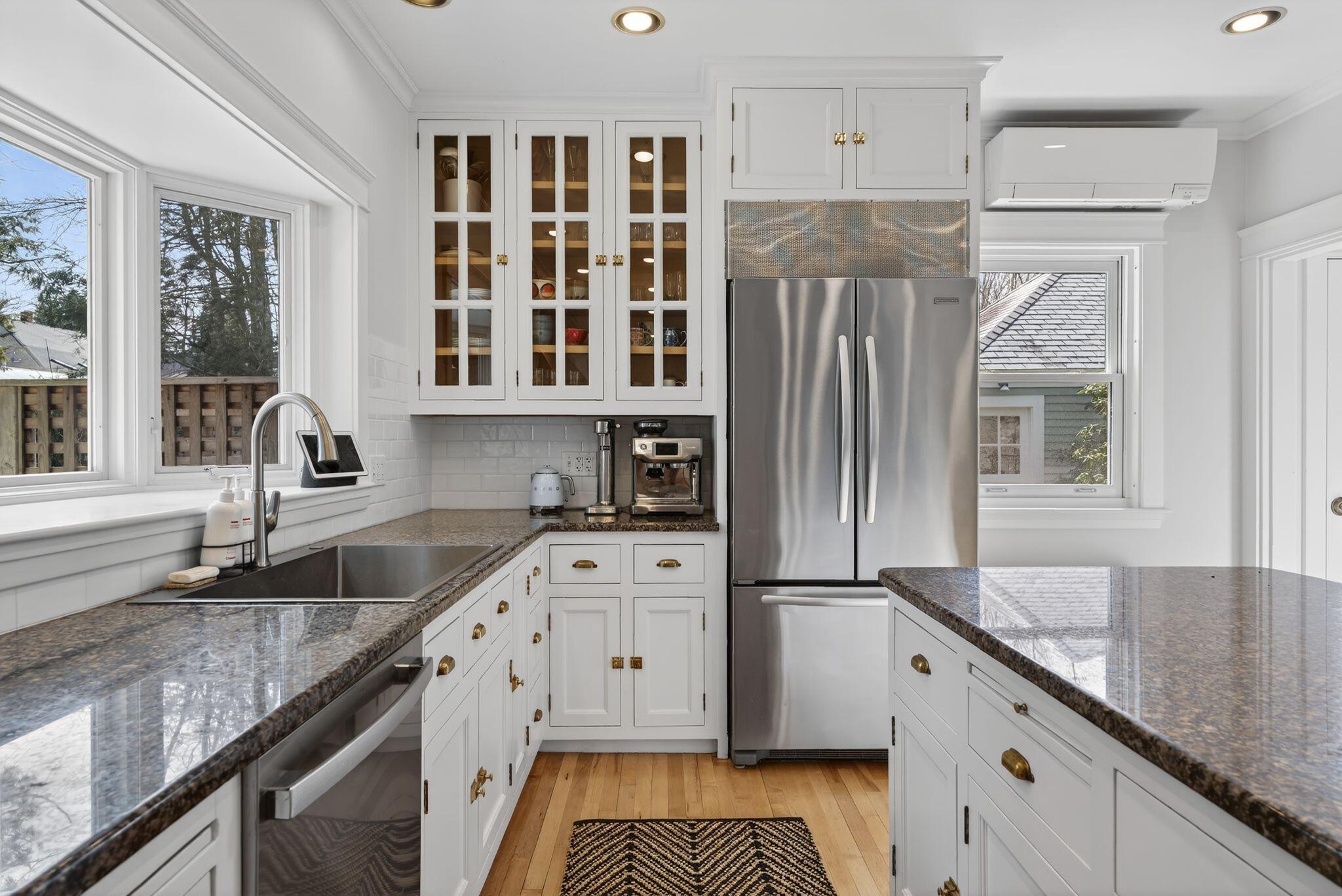 93 Foreside Road, Falmouth, ME, 04105