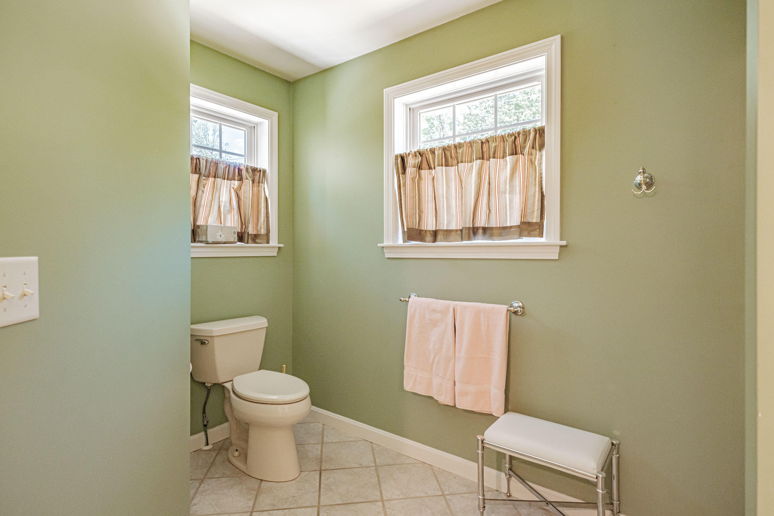30 Kevin Heights, Paris, ME, 04281-1304