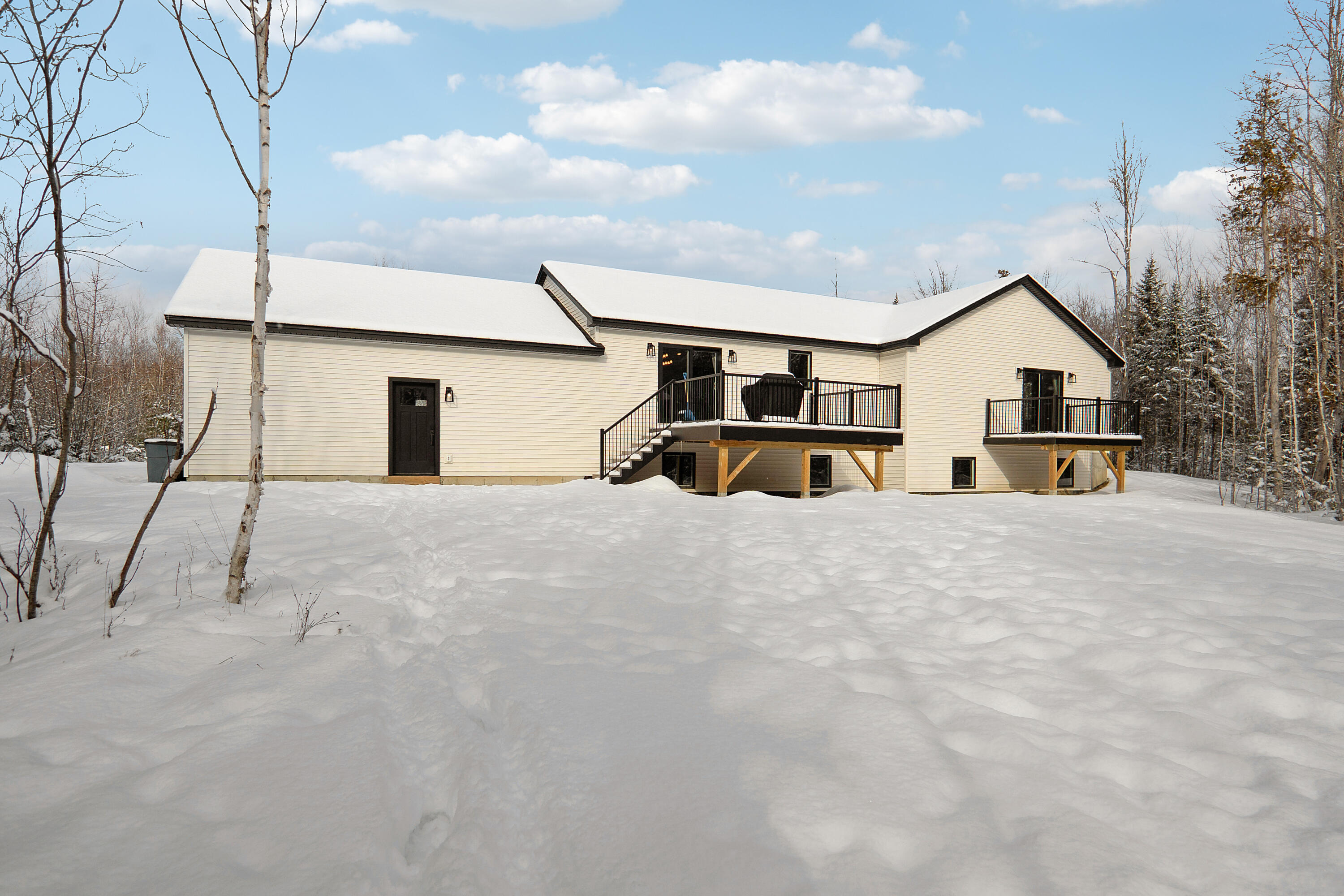 67 Stacey Lane, Kenduskeag, ME, 04450