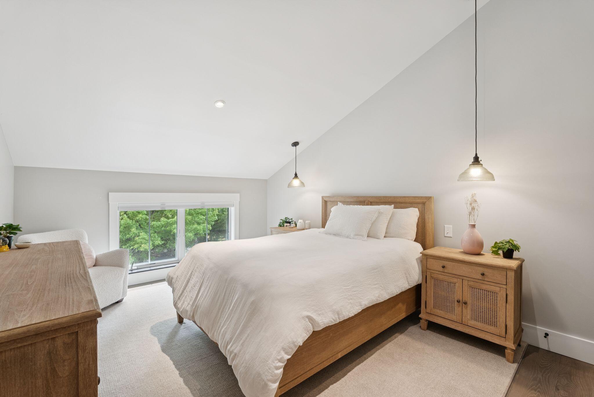 440 Blackstrap Road, Falmouth, ME, 04105