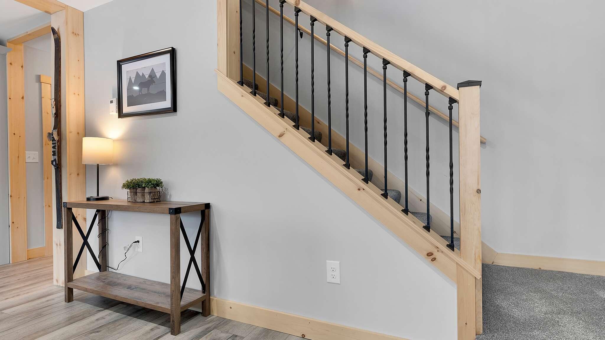 1 Stearns Hill, Hanover, ME, 04237