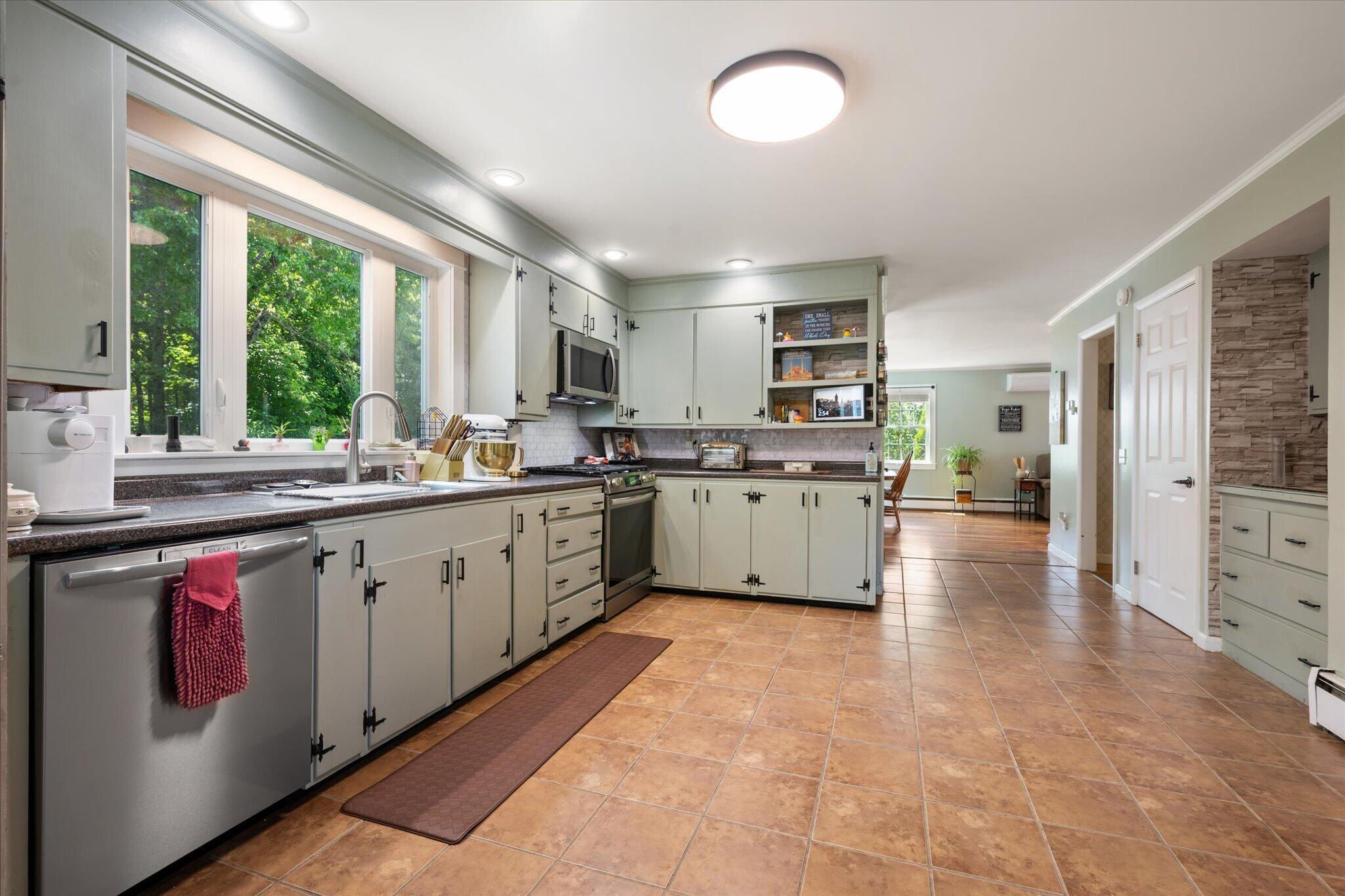 08-Kitchen