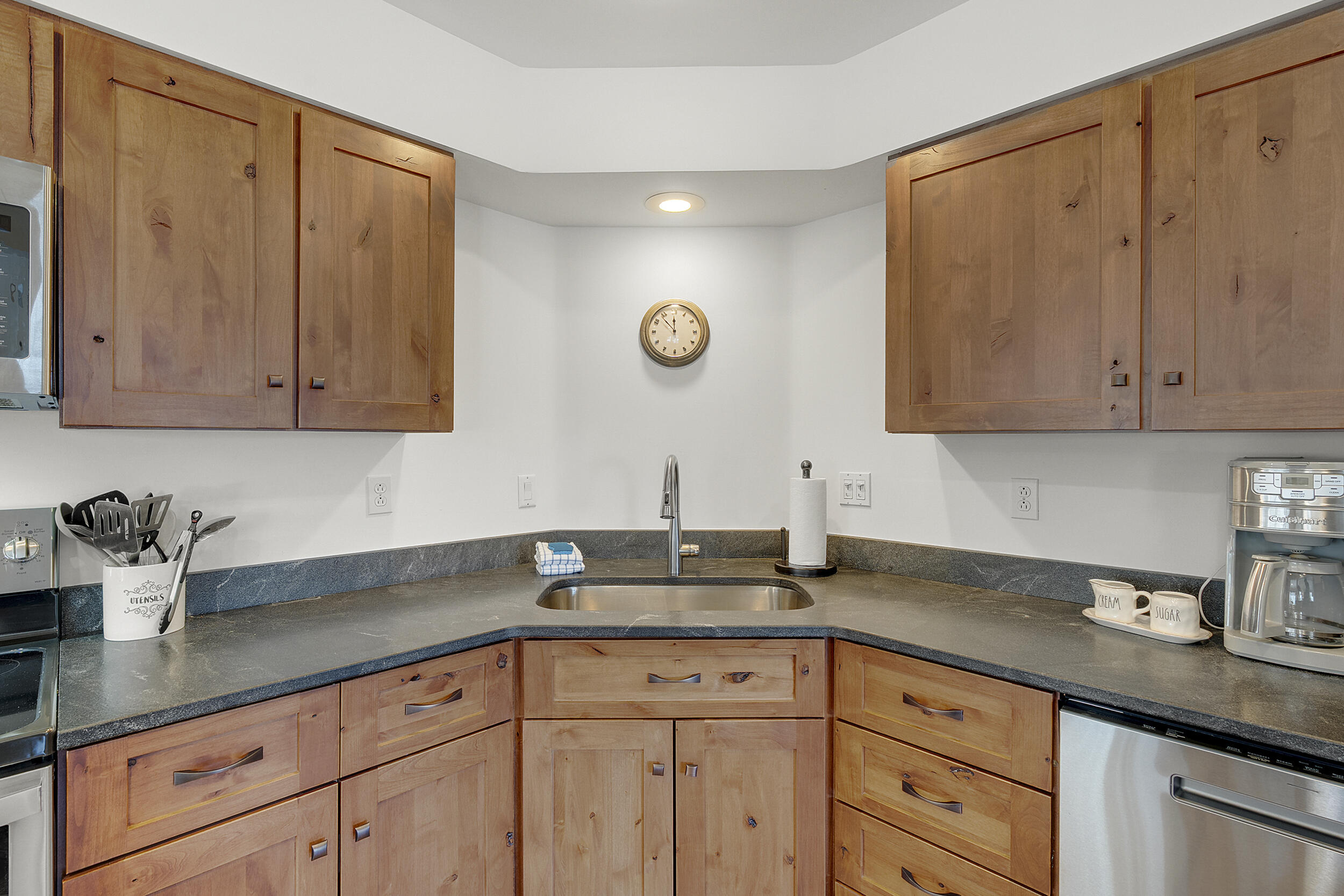 16 Jibe Road Road UNIT O-1, Newry, ME, 04261