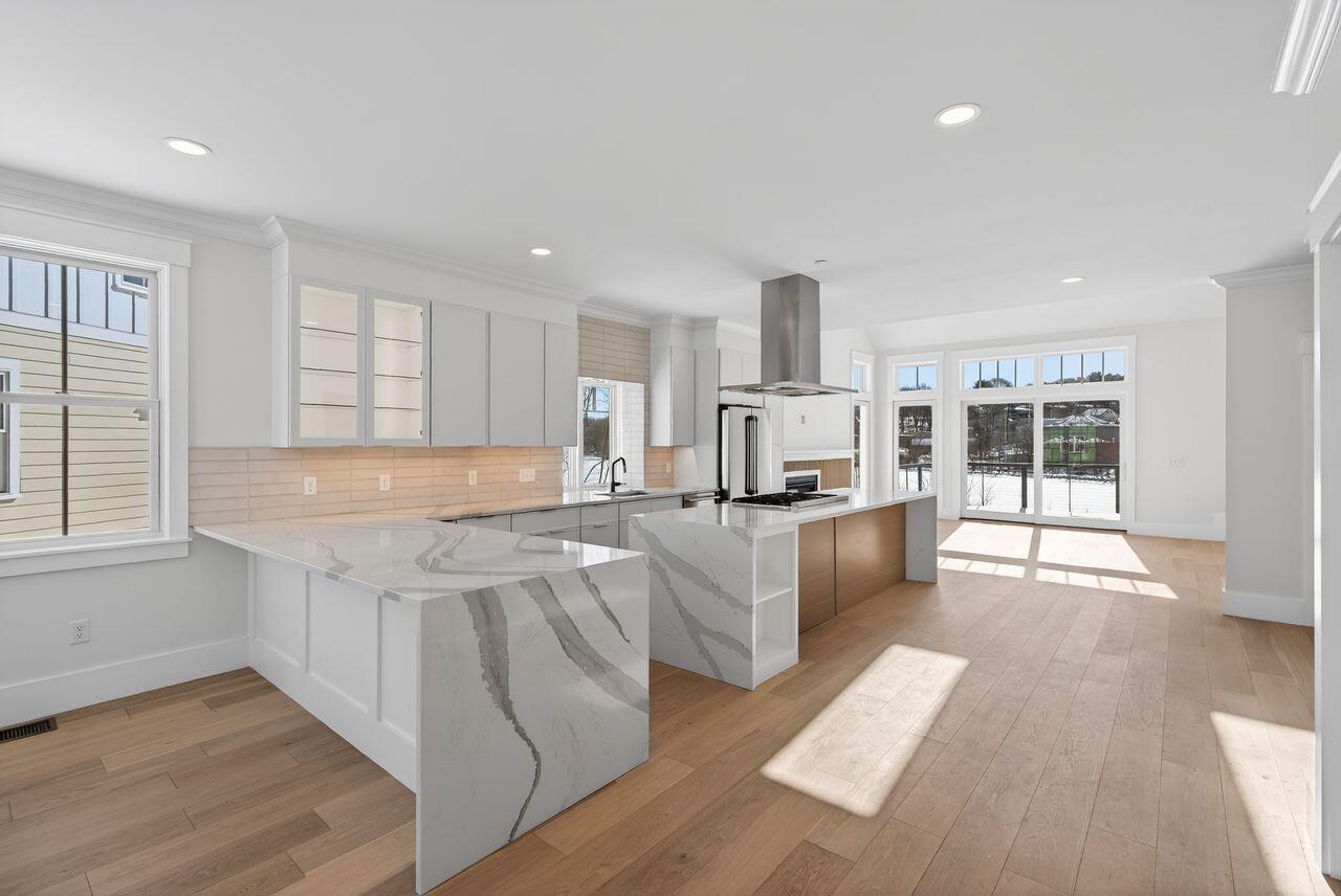 7 Isle Ave Avenue UNIT 101, Saco, ME, 04072