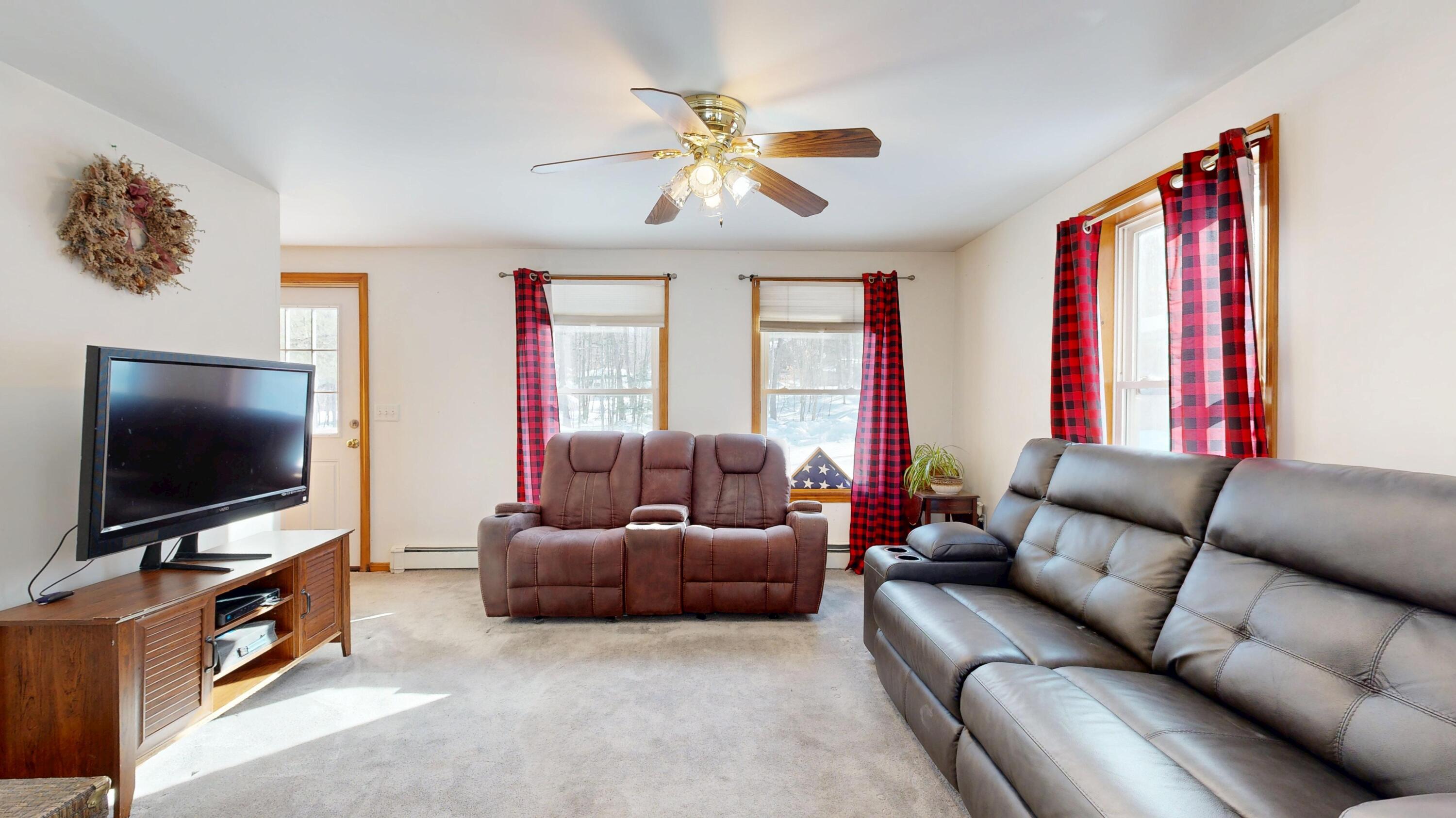 15 D And B, Buckfield, ME, 04220