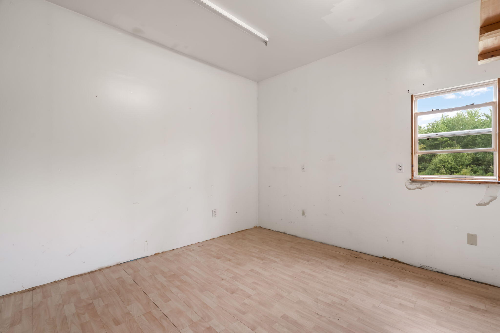 42 Lagrange Road, Howland, ME, 04448