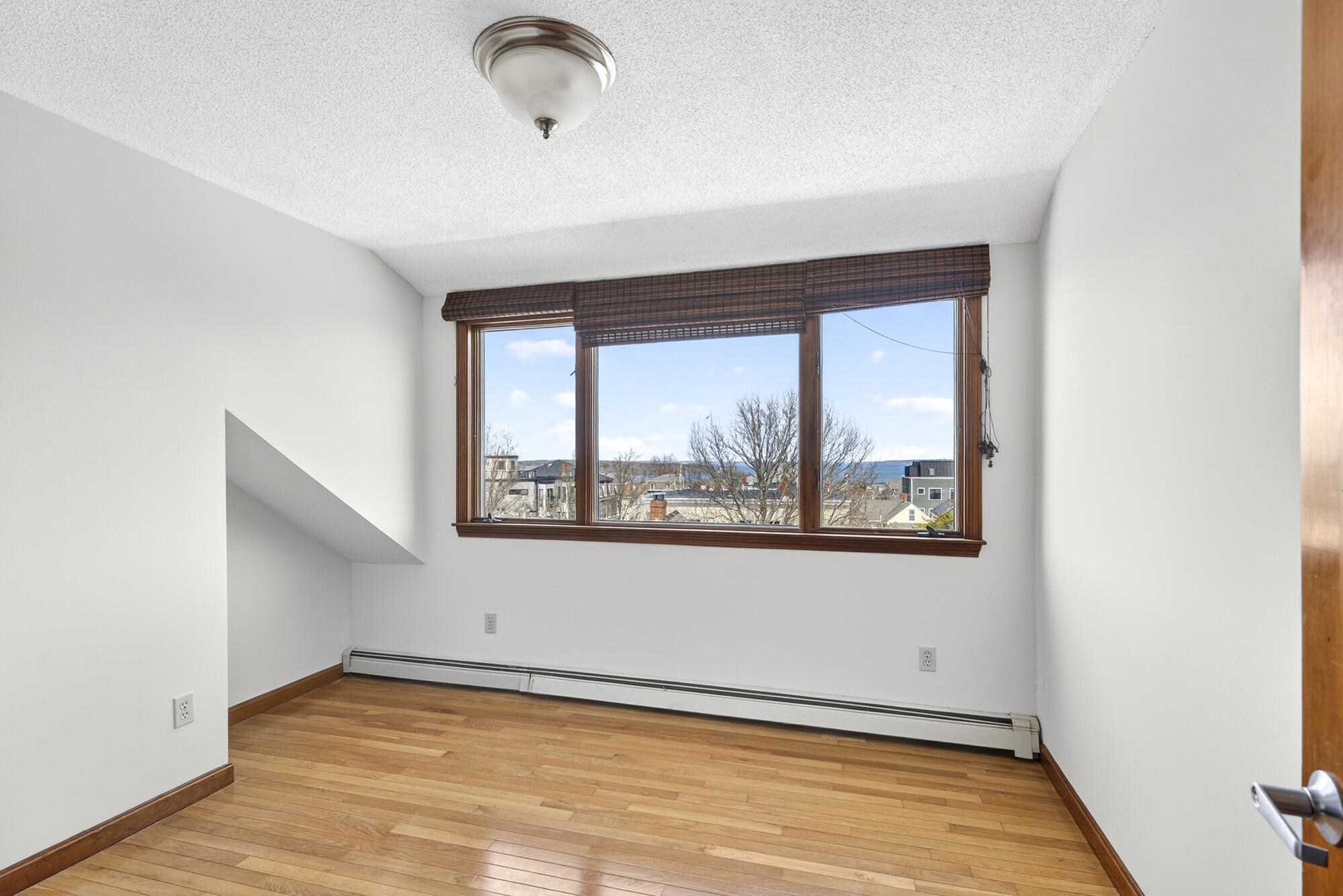 22 Cumberland Avenue UNIT 3, Portland, ME, 04101