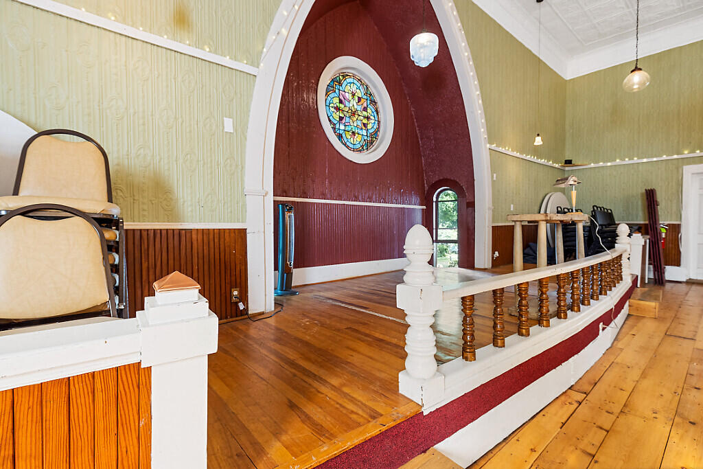 83 Main Street, Phillips, ME, 04966