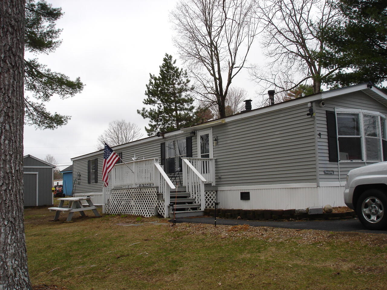 9 Holiday Lane, Standish, ME, 04084