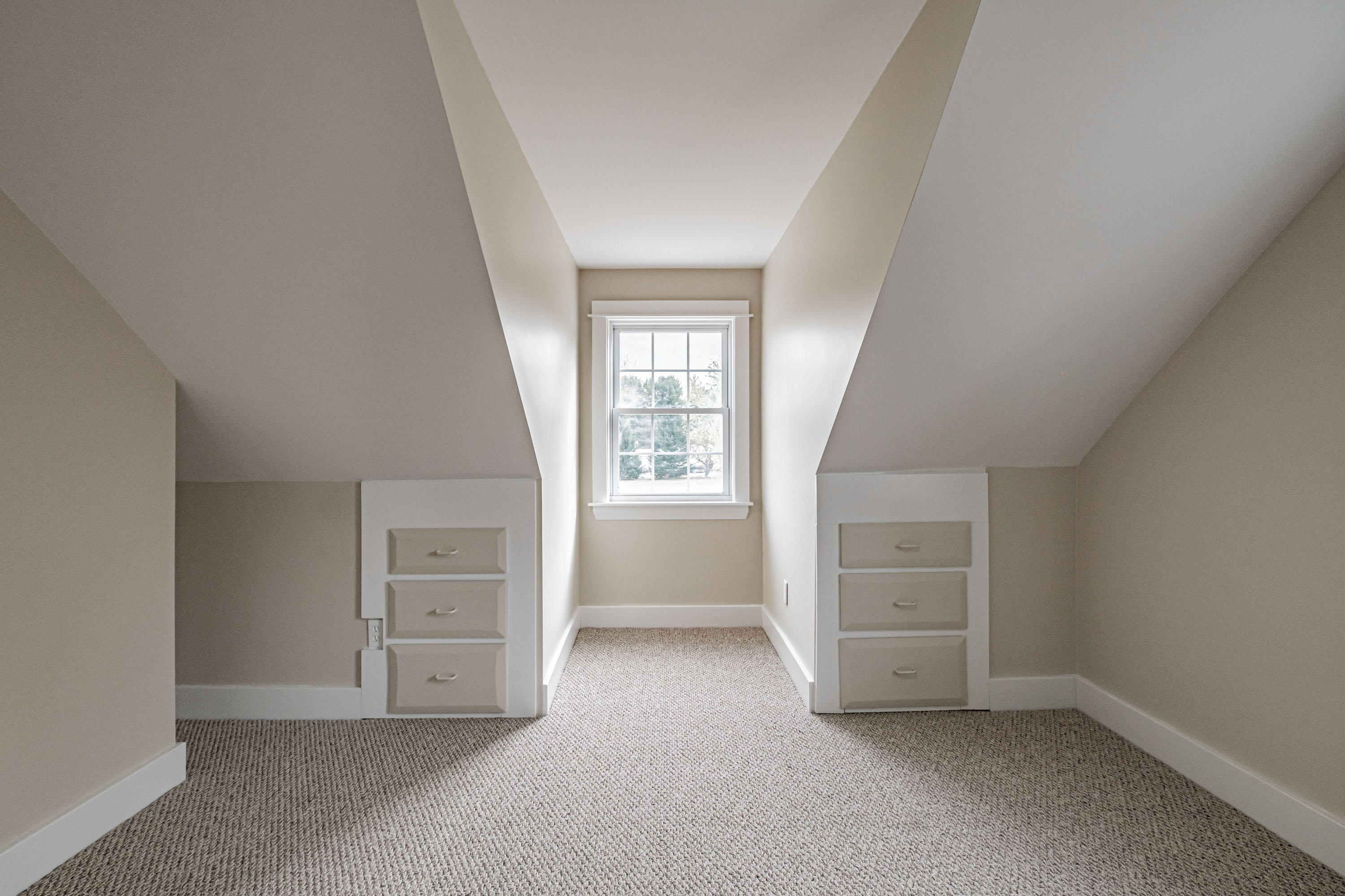 443 High Street, Paris, ME, 04281-6507