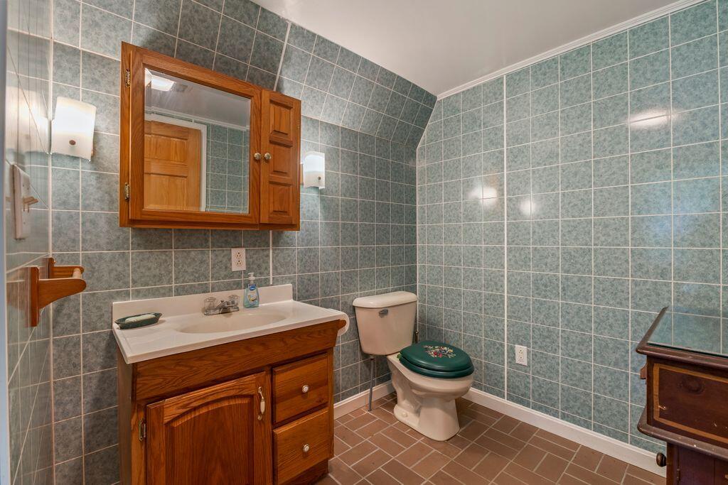 21 Wood Duck Way, Norway, ME, 04268