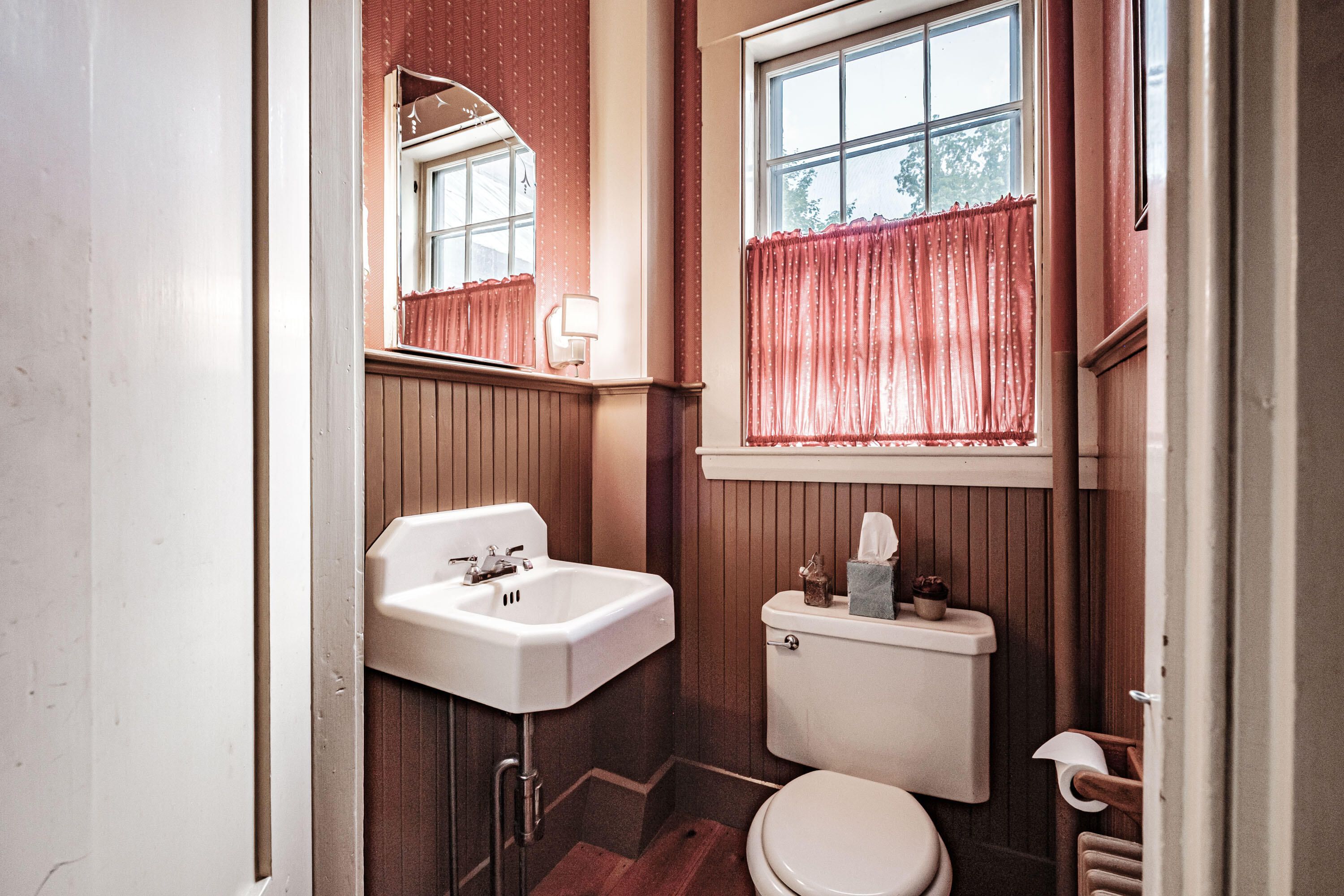 8 Vernon Street, Bethel, ME, 04217