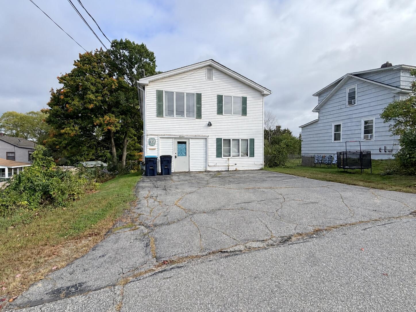 Photo of 19 Jeffrey Street Lewiston ME 04240