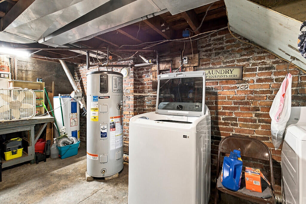 12 & 14 Boothby Street, Waterville, ME 04901 85_BP5A5593_DxO_mls