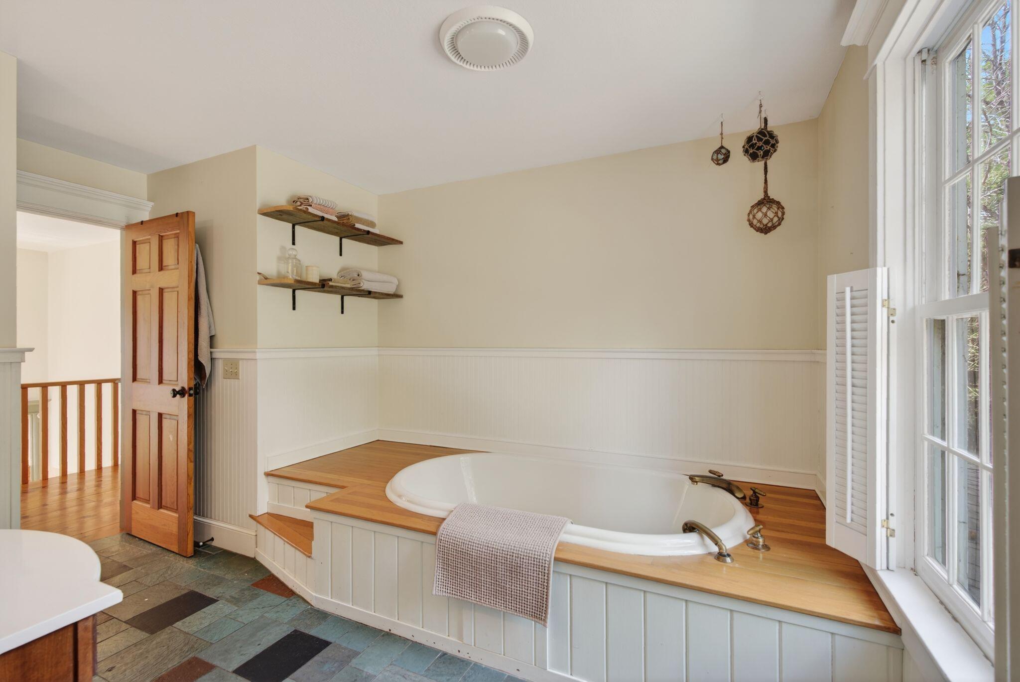 17 Richard Road, Gorham, ME, 04038