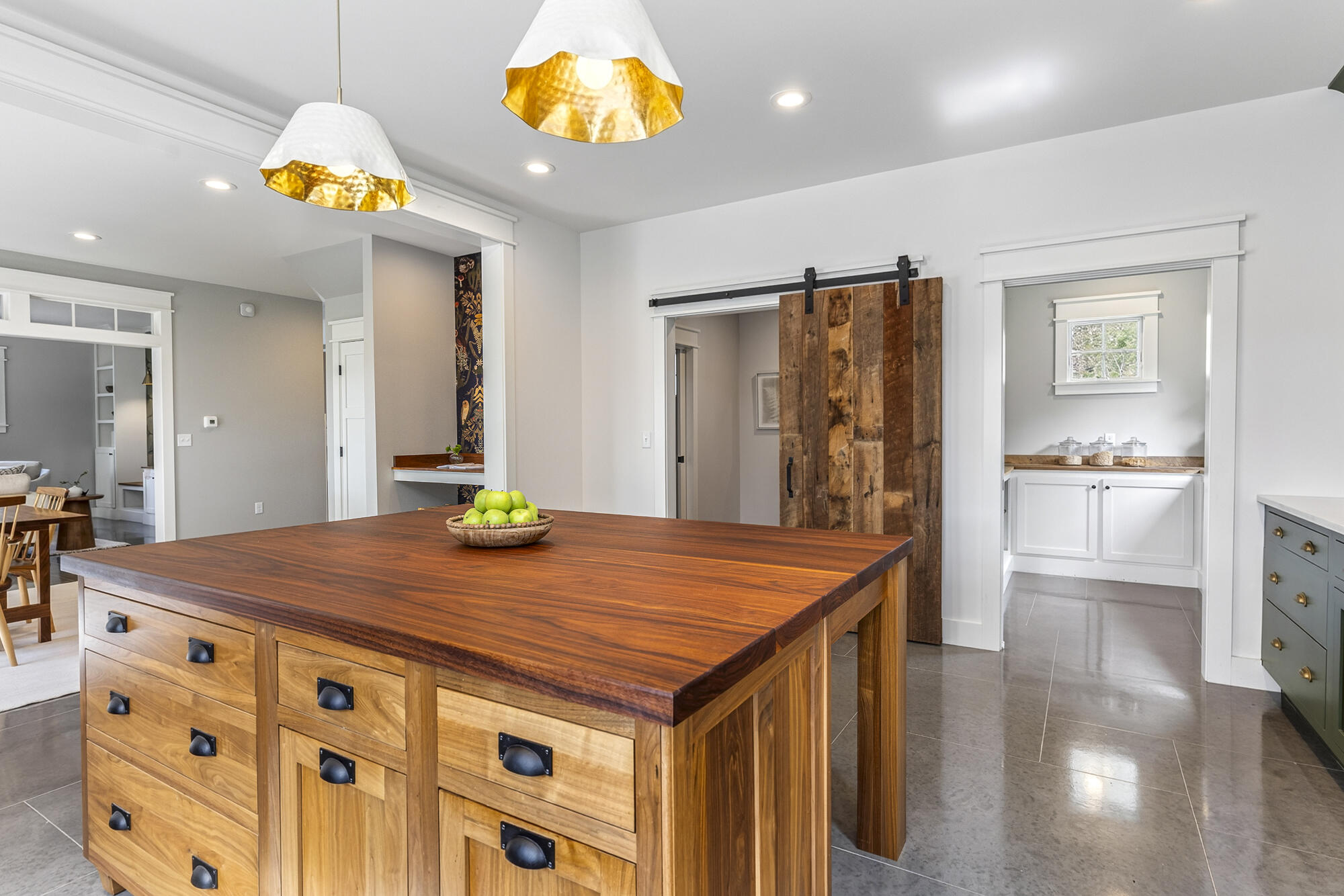Walk-in pantry