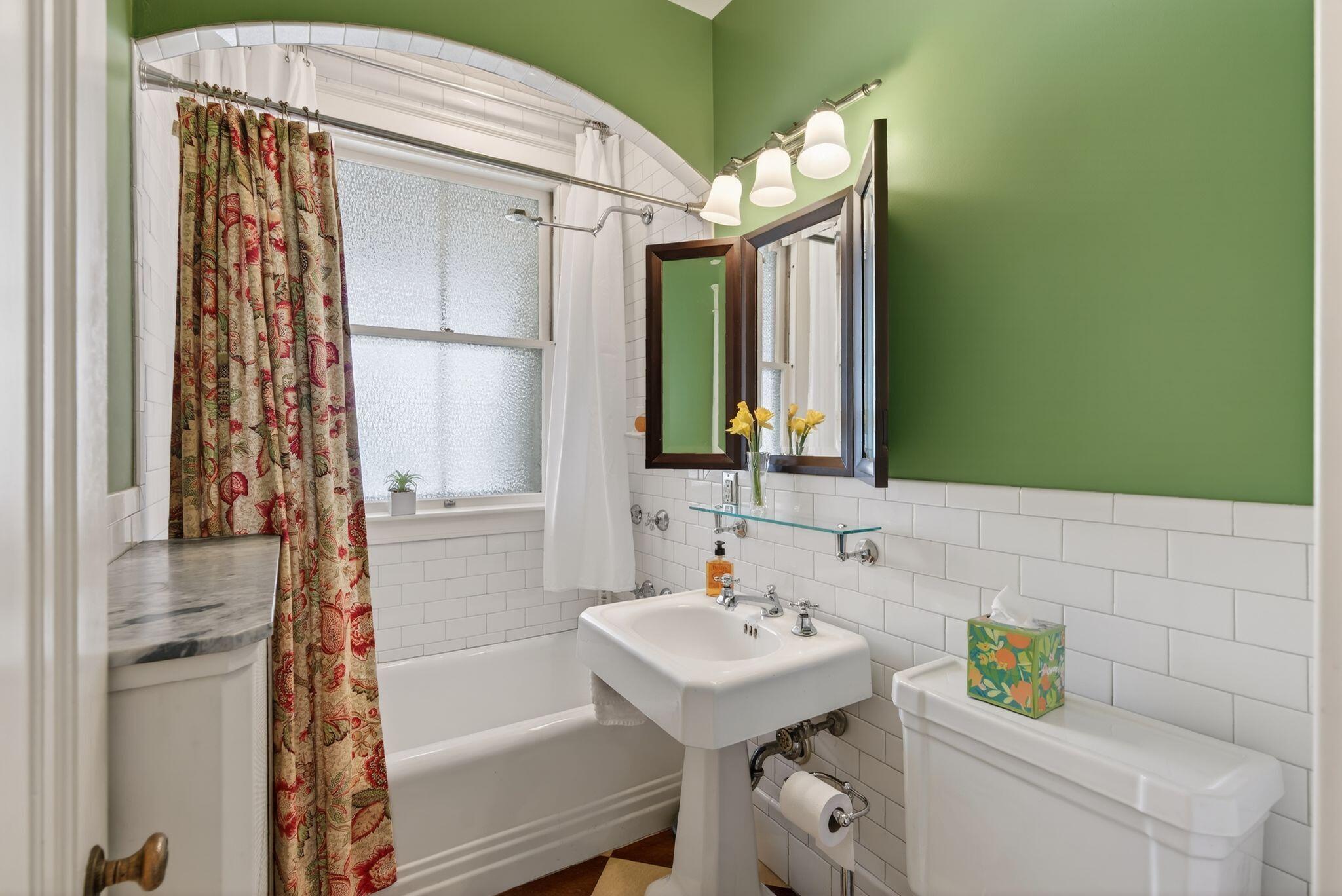 121 Sixth Street, Auburn, ME, 04210