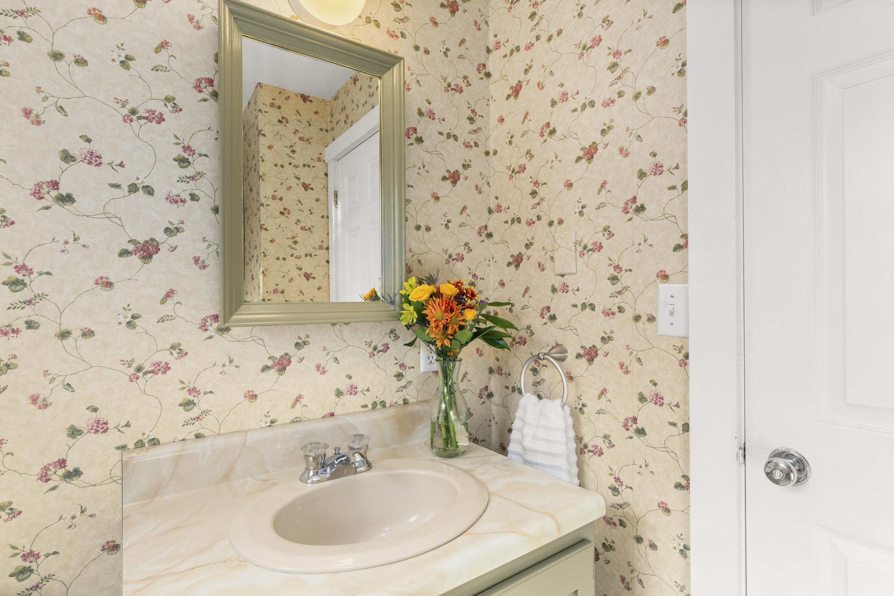 13 Hemlock Drive, Lincolnville, ME, 04849