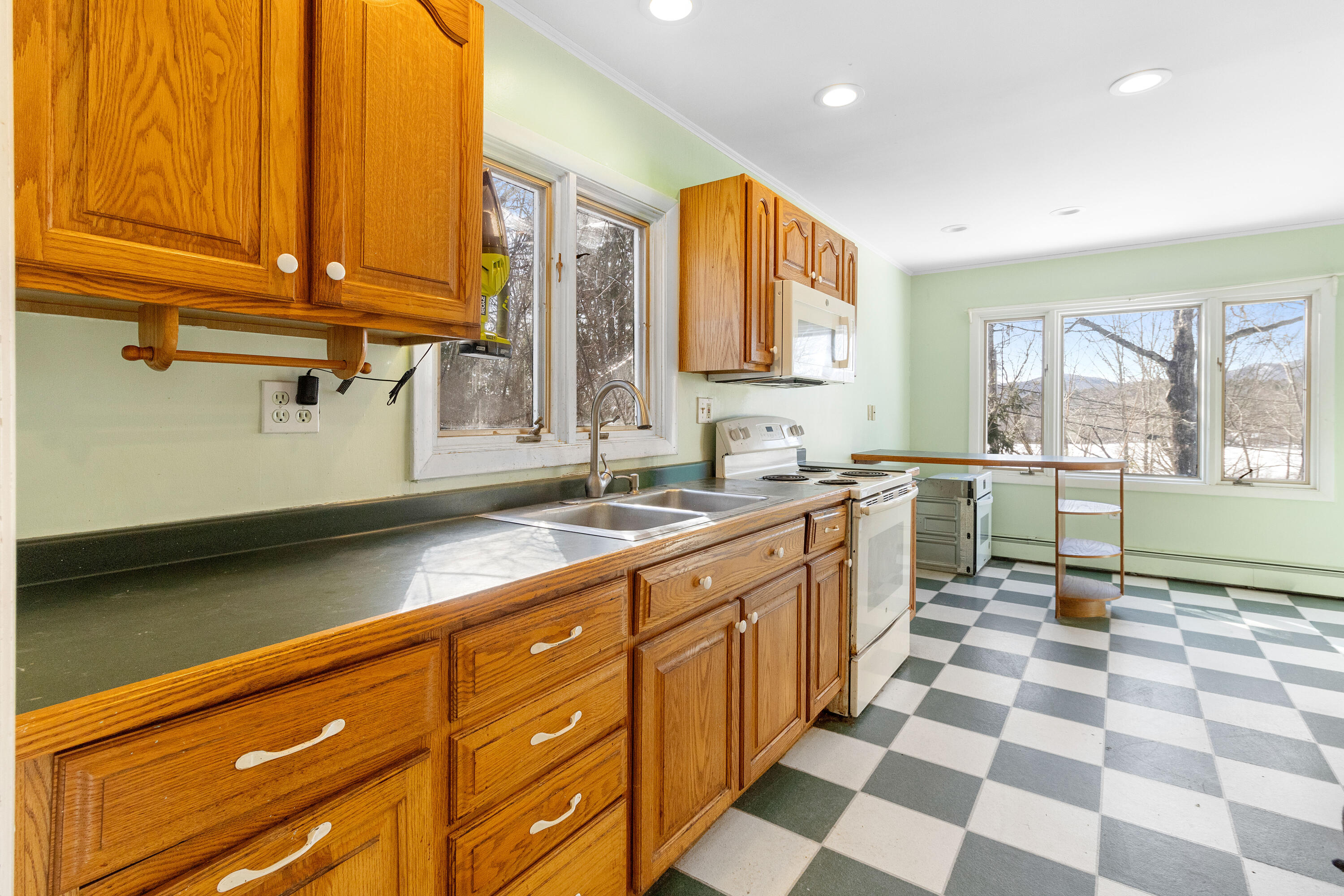 227 Mechanic Street, Camden, ME, 04843