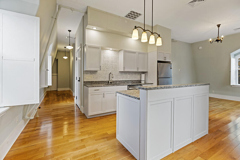 15 Middle Street UNIT 3, Hallowell, ME, 04347