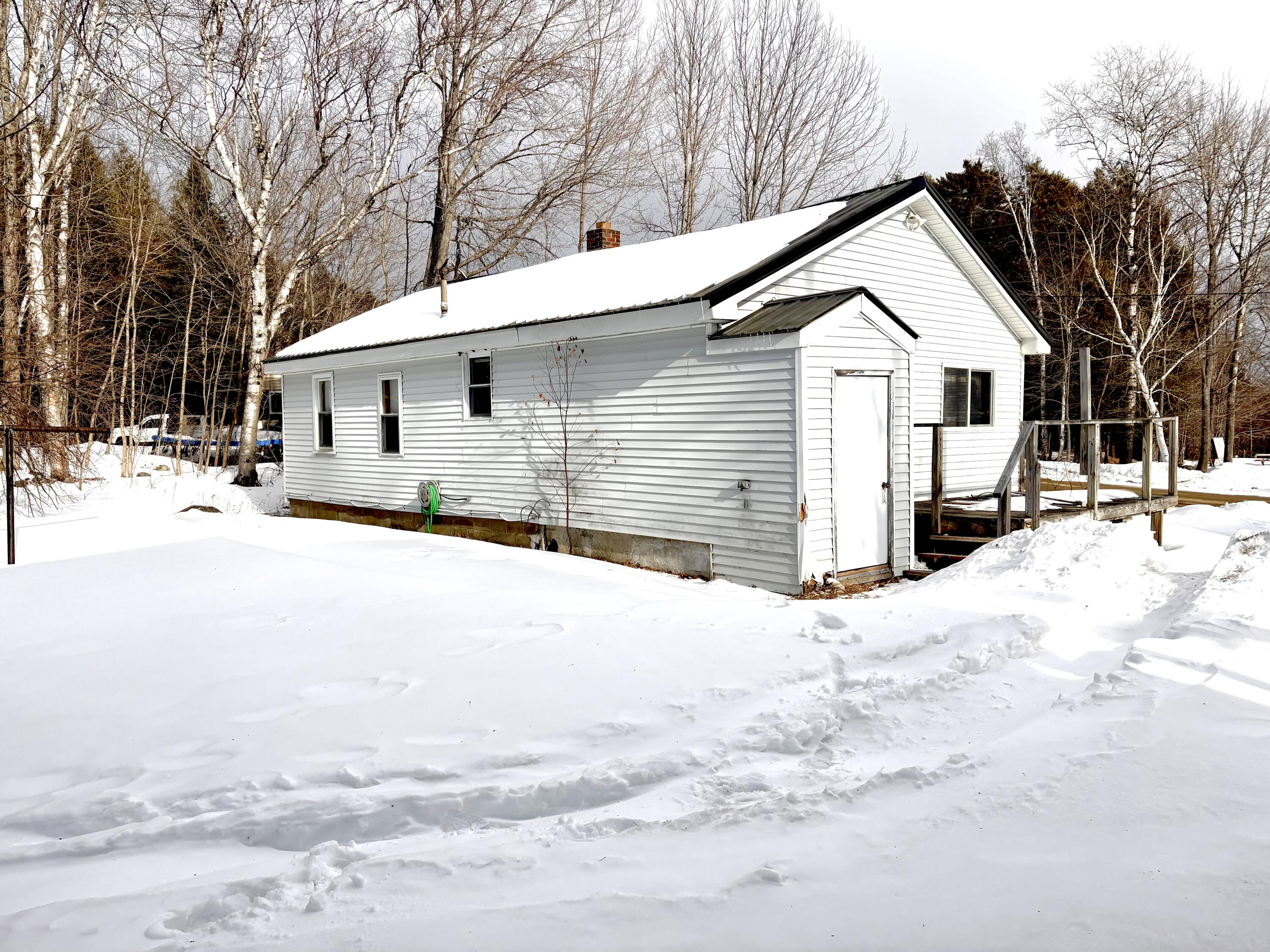 6 Horseshoe Road, Medway, ME, 04460