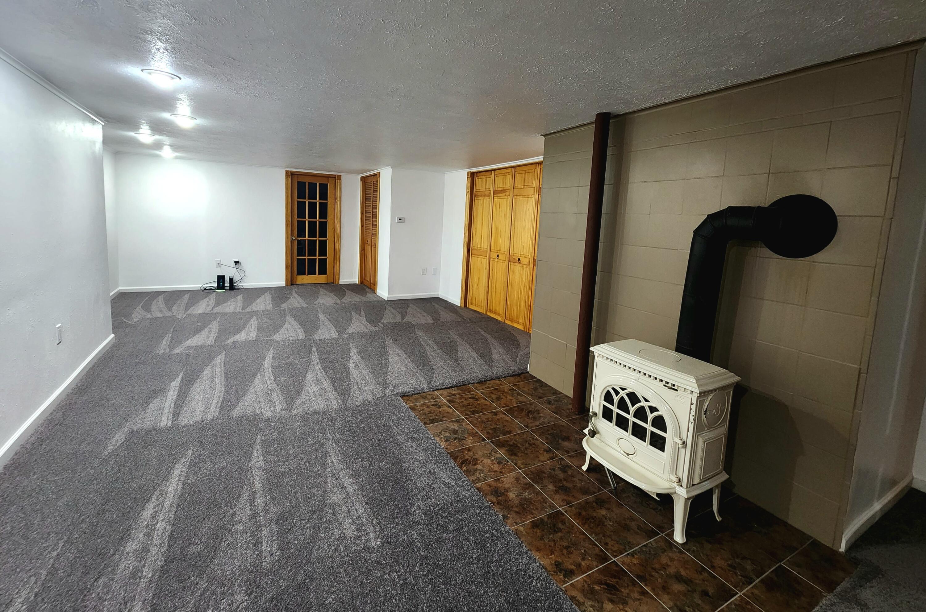 18 Martin Heights, Raymond, ME, 04071