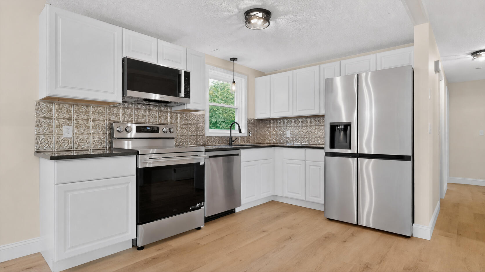 152 Blake Road, Standish, ME 04084 152 BLAKE ROAD STANDISH MAINE (3)
