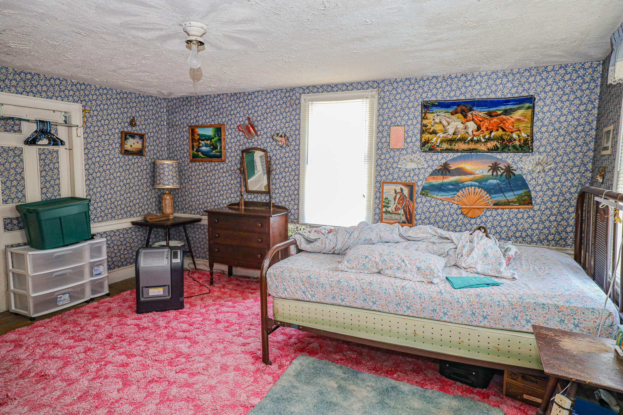 19 Knox Road, Peru, ME, 04290