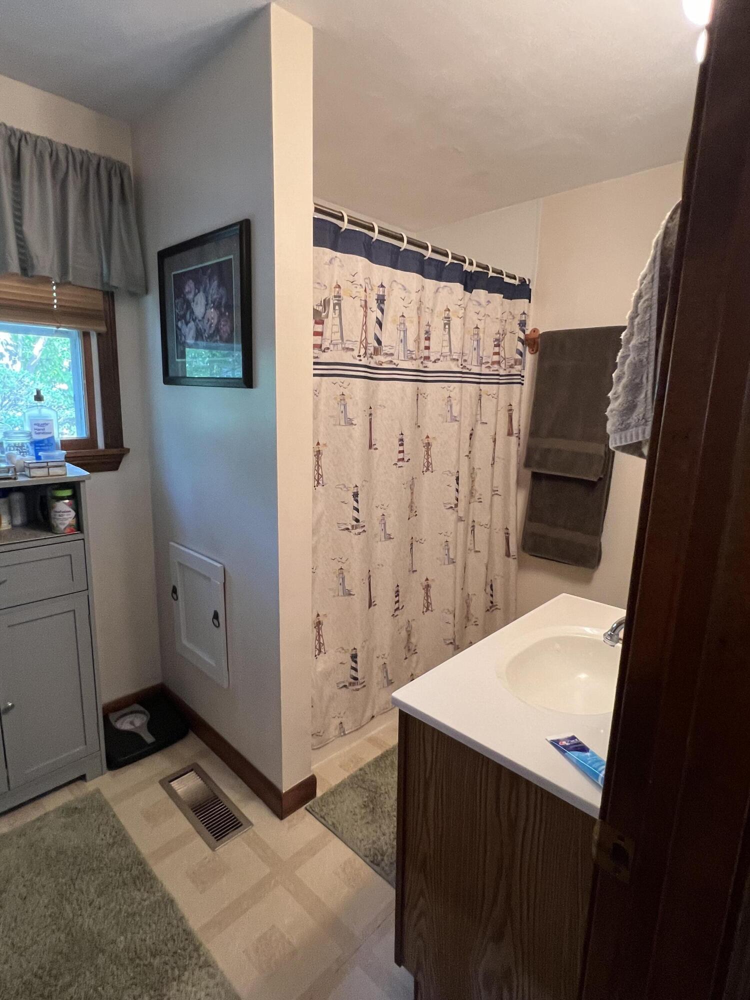 41 Winter Street, Lisbon, ME, 04250