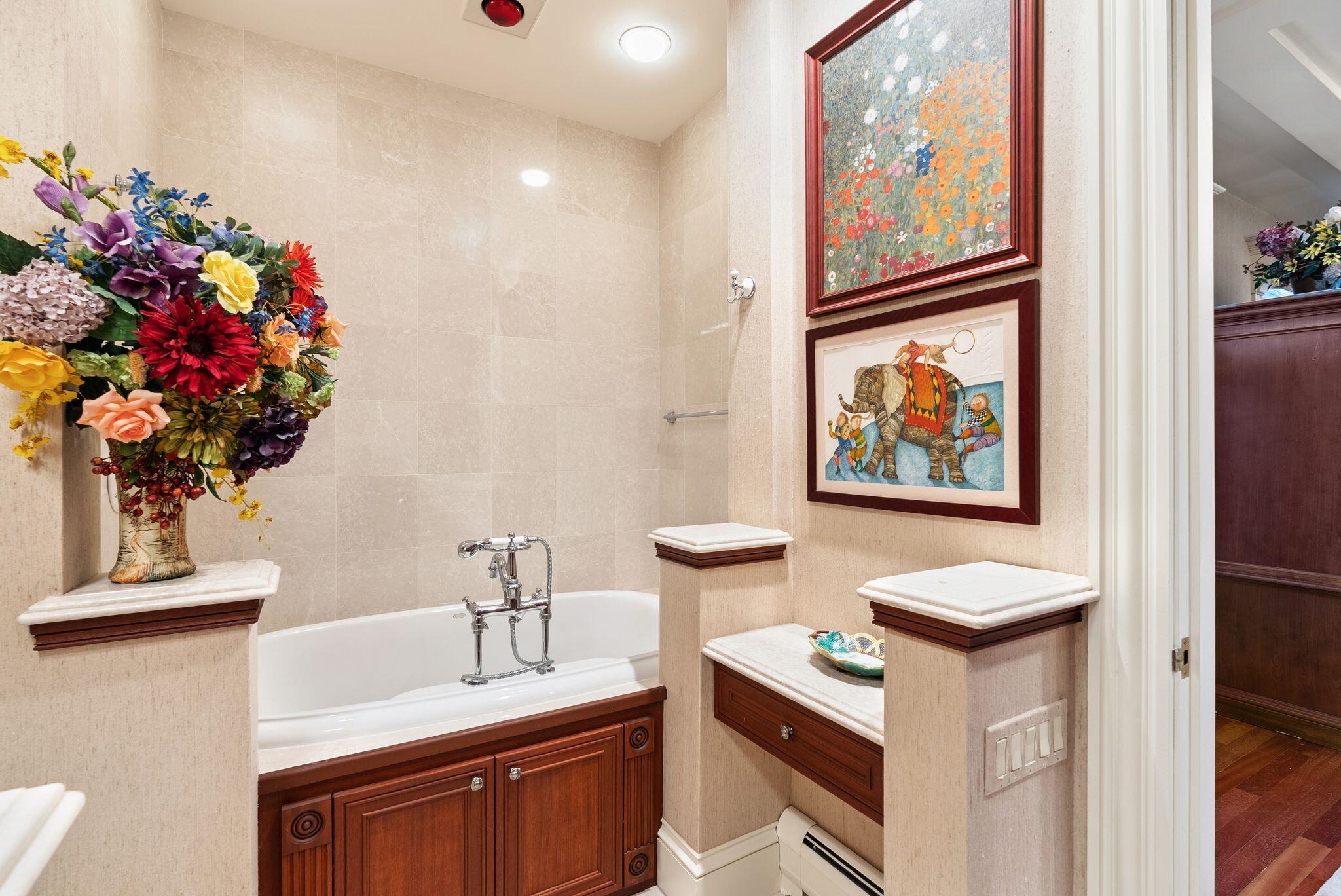 17 Seaview Avenue, Kennebunkport, ME, 04046