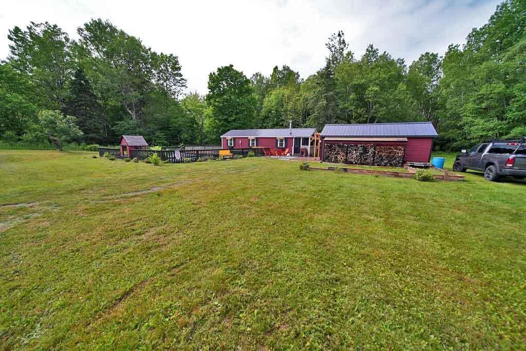 low-cost-off-grid-cabin-hom