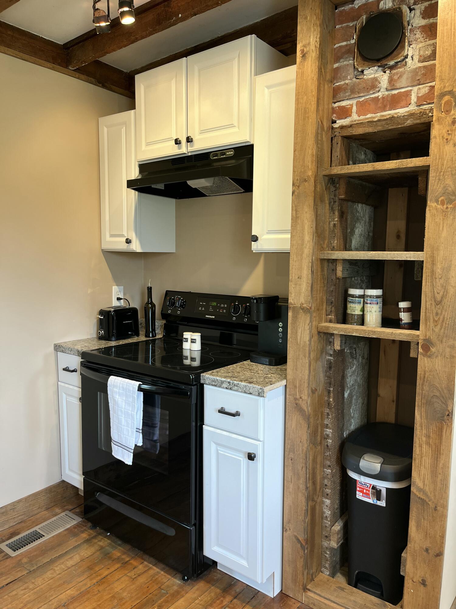 168 Guzzle Road, Gouldsboro, ME, 04607