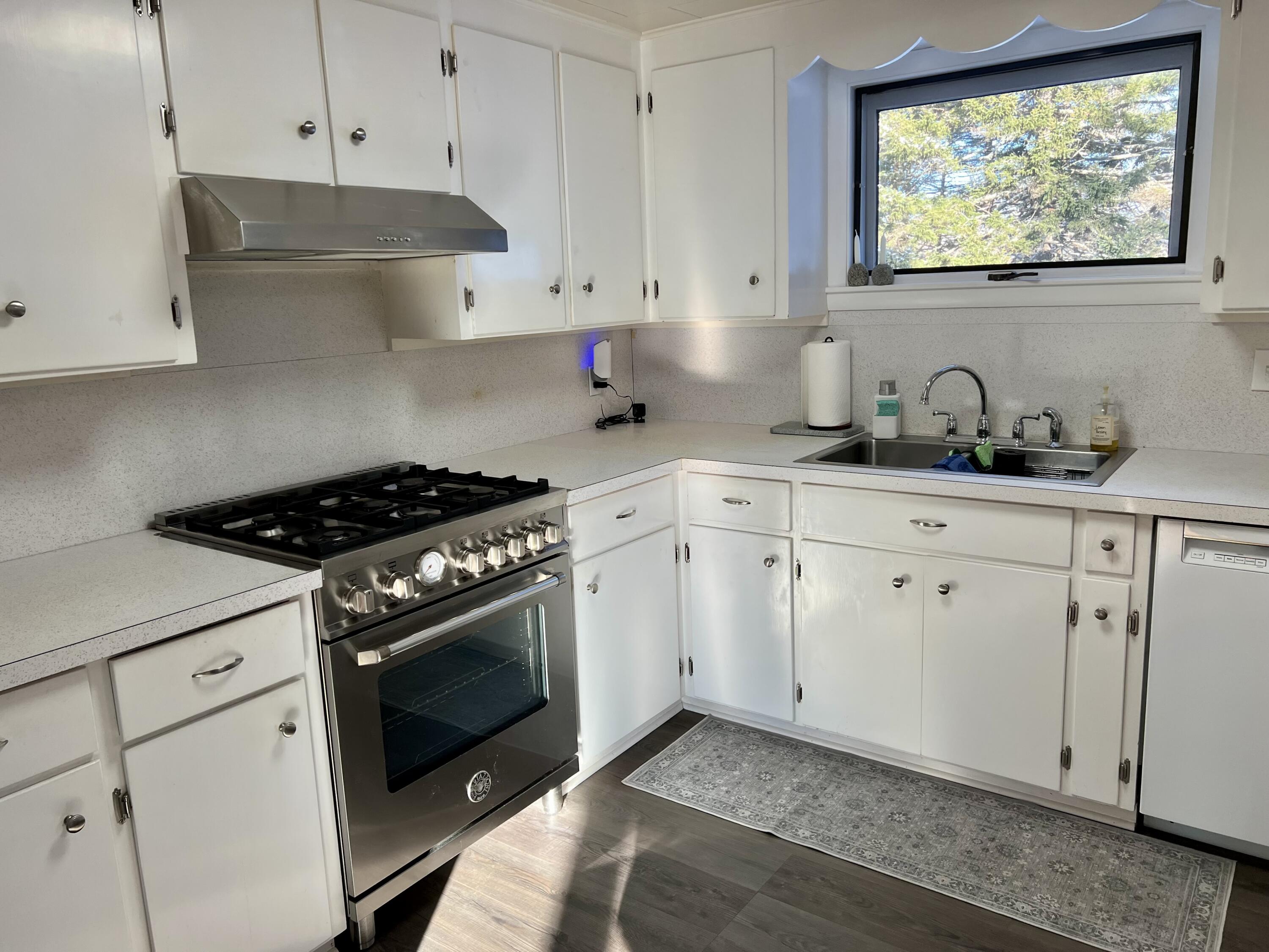 17 Freeman Ridge Road, Southwest Harbor, ME, 04679