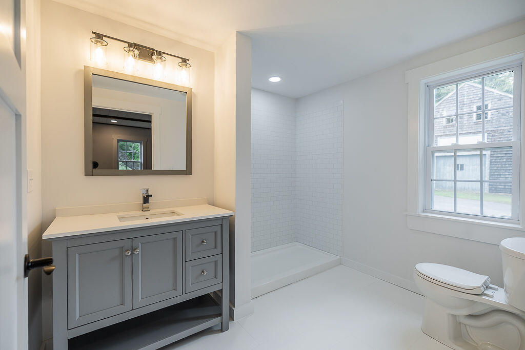 497 N Parish Road, Turner, ME, 04282