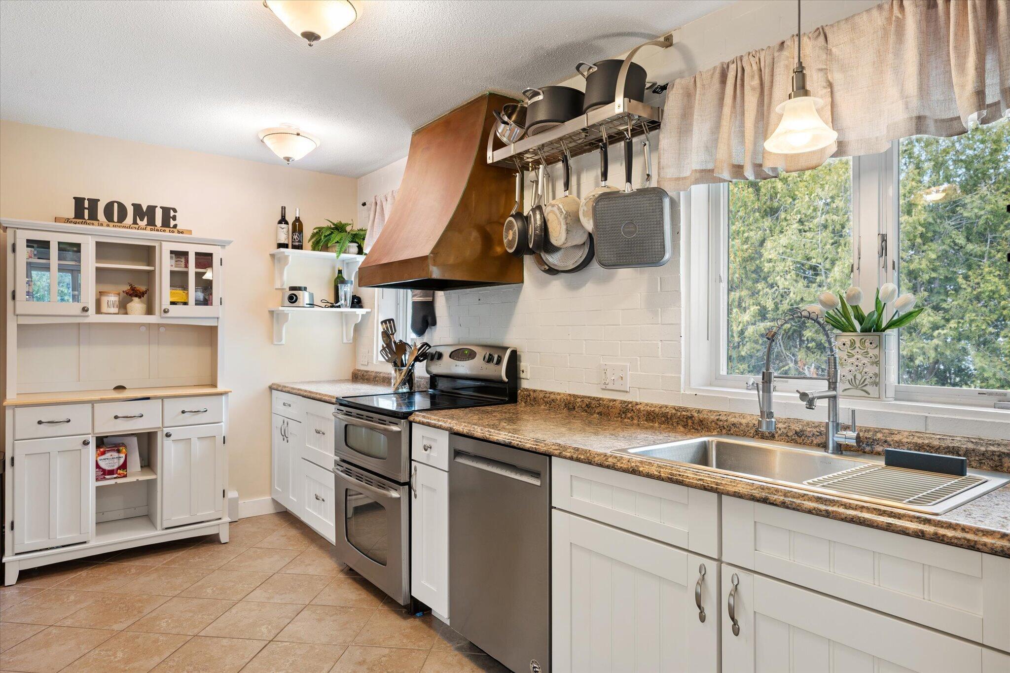 7 Williams Street, Hampden, ME, 04444