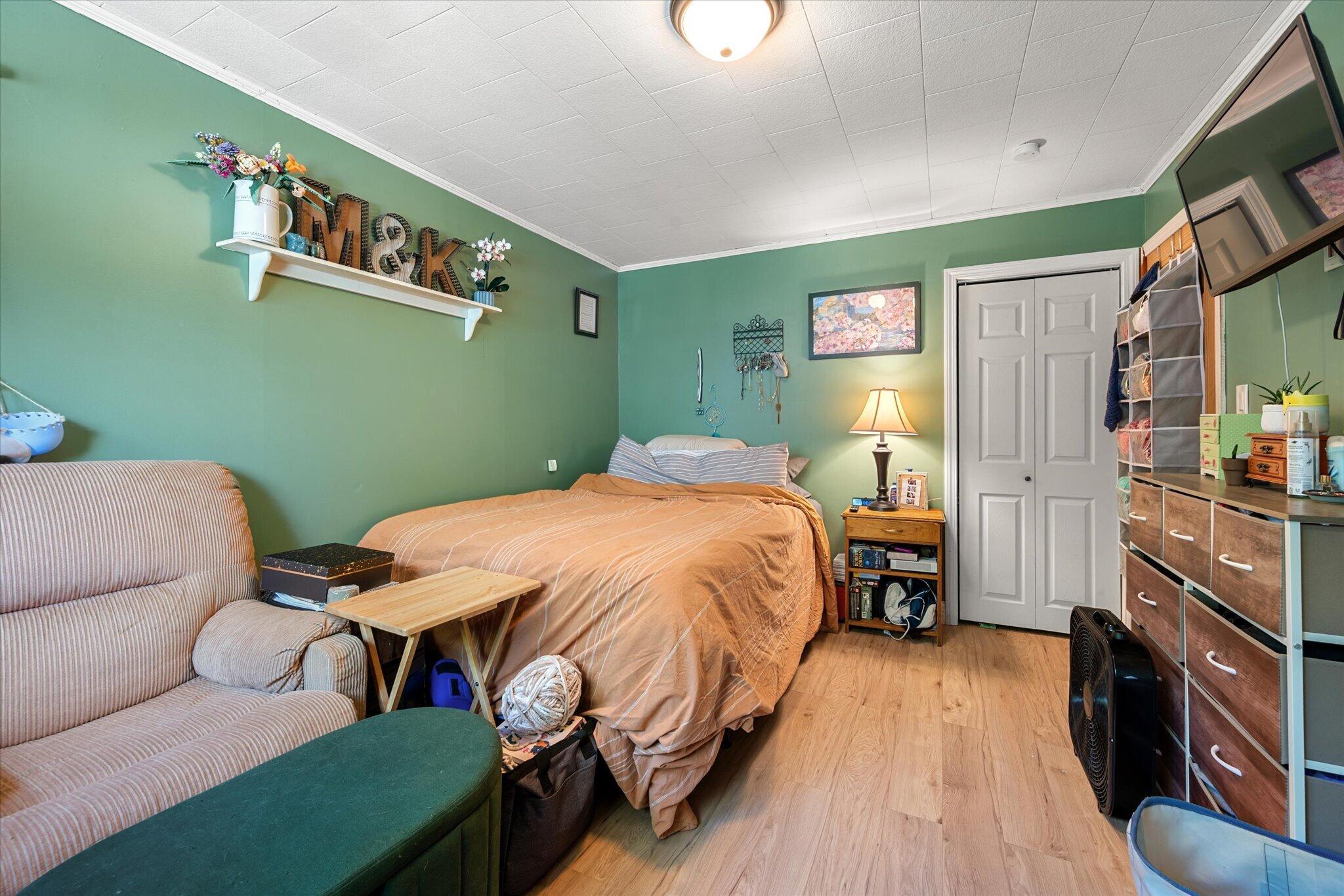 24 Coldbrook Road, Hampden, ME 04444 25-Bedroom 1