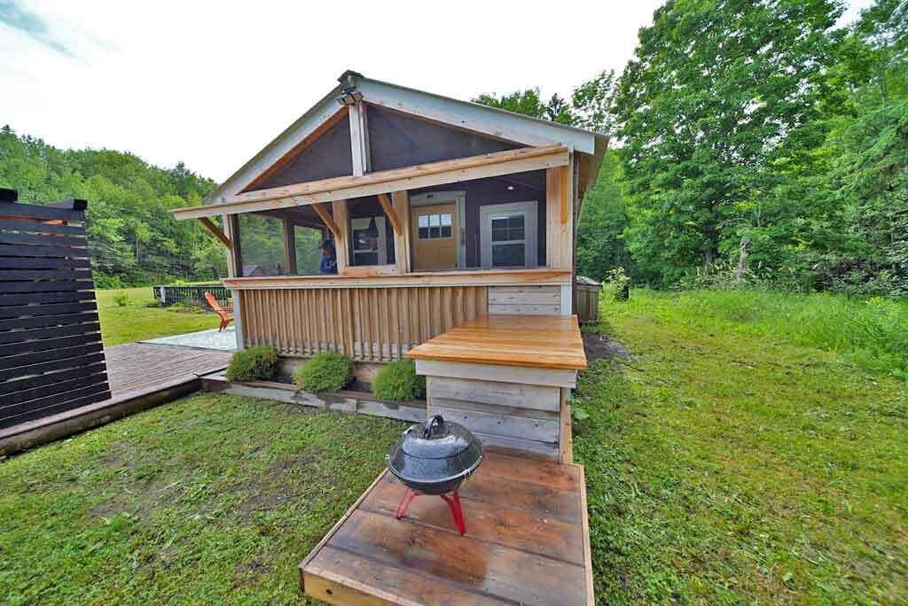 getaway-camp-property-maine